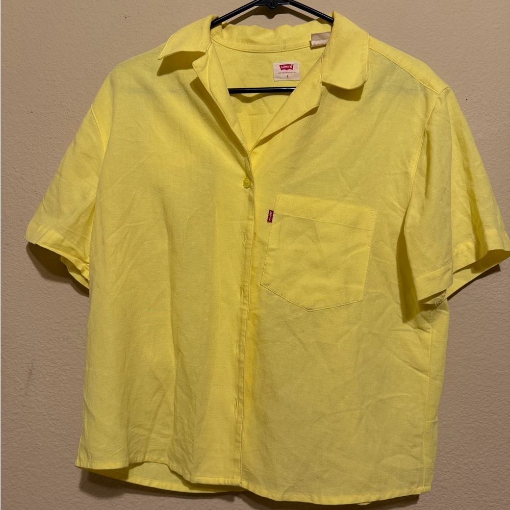 Levi's Women’s Bright Yellow Casual Shirt